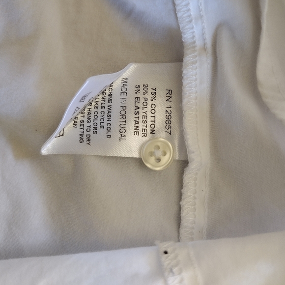 The Shirt By Rochelle Behrens White Sleeveless Essentials Shirt - Size Small - Picture 4 of 6